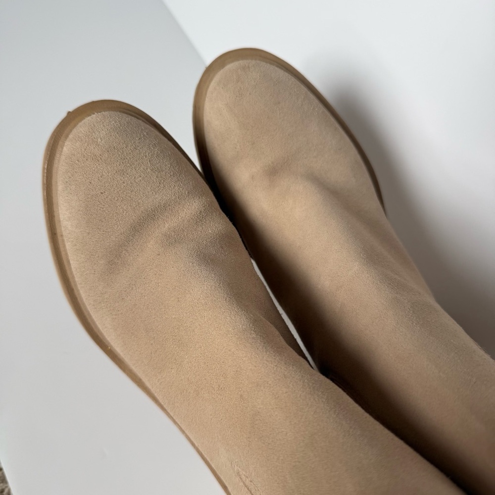 Dolce Vita Lug Sole H2O Resistant Bootie - Picture 4 of 4